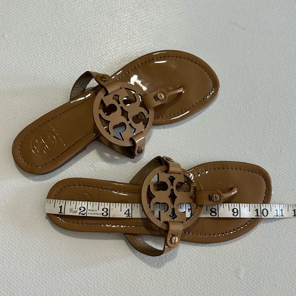 Tory Burch Tan Sandals - Picture 14 of 16